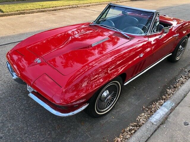 Chevrolet Corvette 1965 image number 1