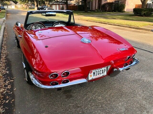 Chevrolet Corvette 1965 image number 14