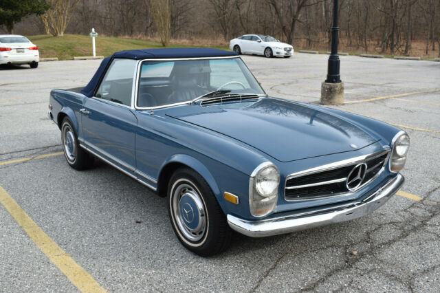 Mercedes-Benz SL-Class 1969 image number 0