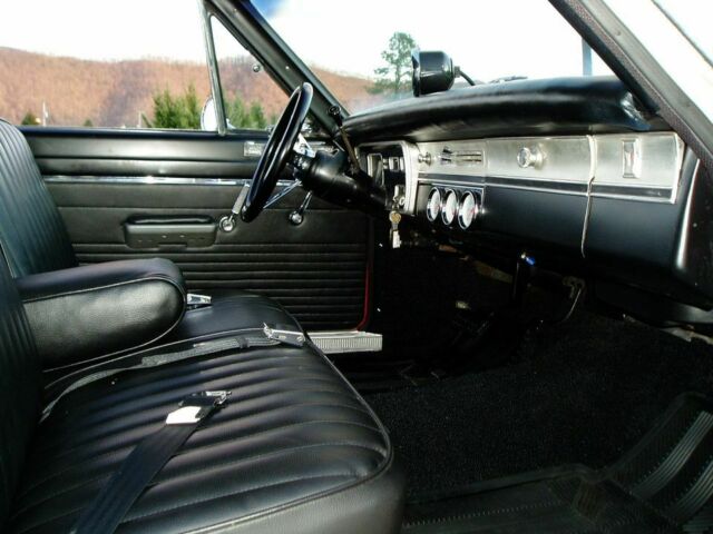 Plymouth Valiant 1966 image number 10