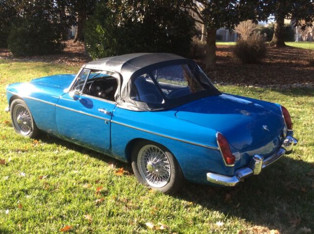 MG MGC 1968 image number 29