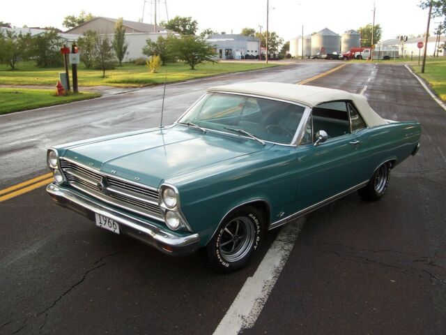 Ford Fairlane 1966 image number 1