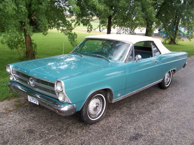 Ford Fairlane 1966 image number 11