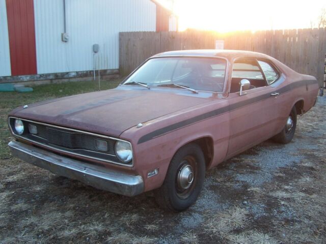 Plymouth Duster 1971 image number 18