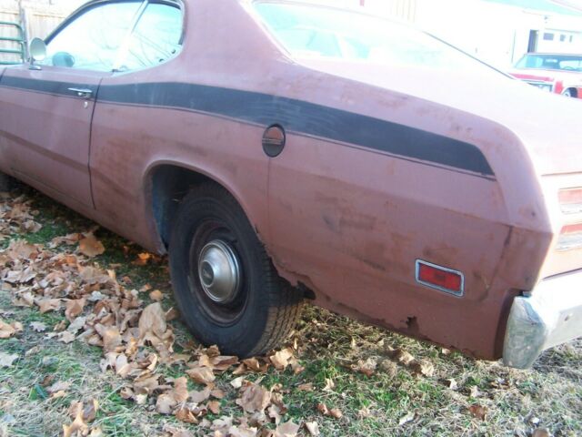 Plymouth Duster 1971 image number 24