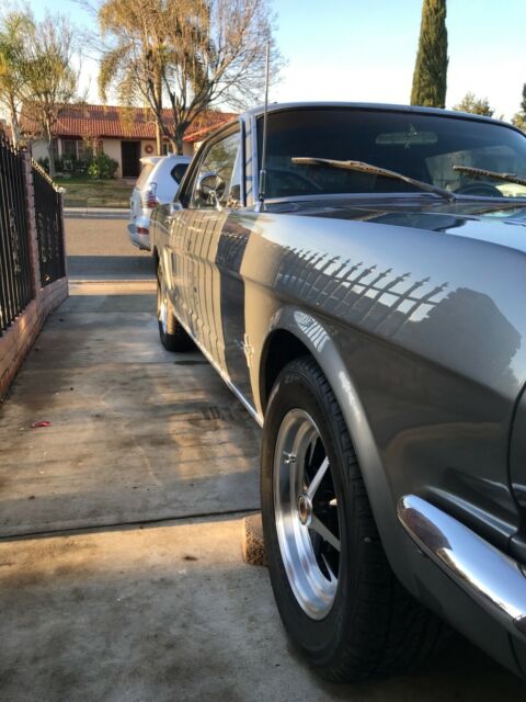 Ford Mustang 1966 image number 19