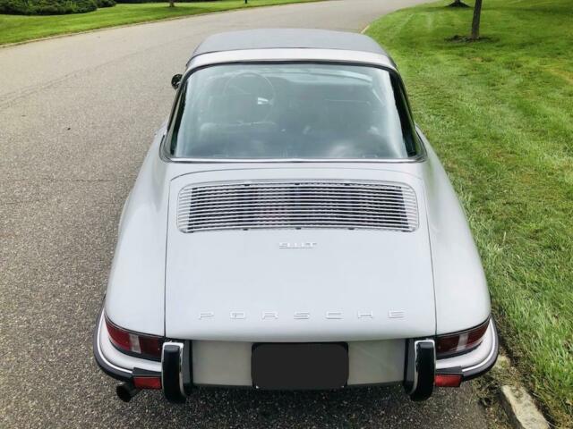 Porsche 911 1970 image number 31