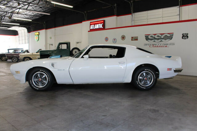 Pontiac Firebird 1970 image number 11