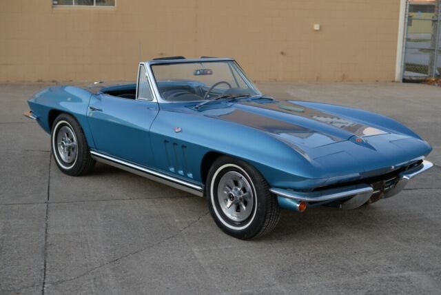 Chevrolet Corvette 1965 image number 12