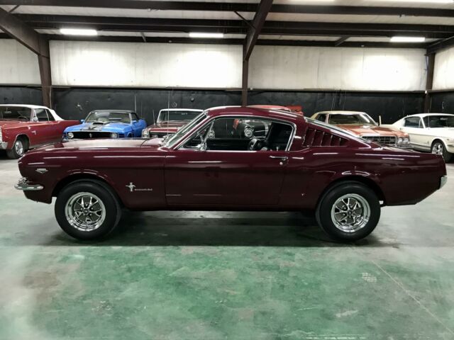 Ford Mustang 1965 image number 1