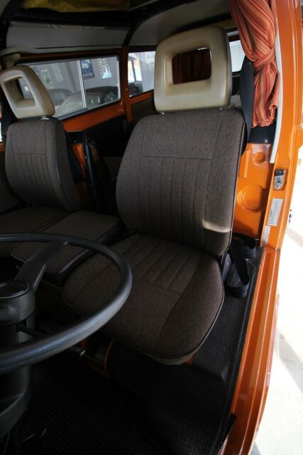 Volkswagen Bus/Vanagon 1979 image number 21