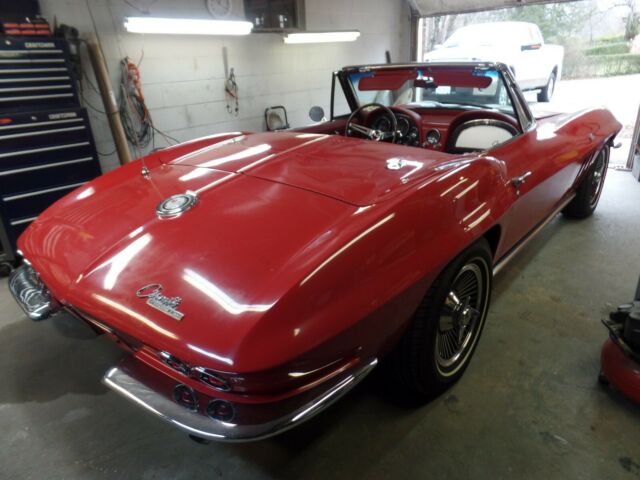 Chevrolet Corvette 1965 image number 20