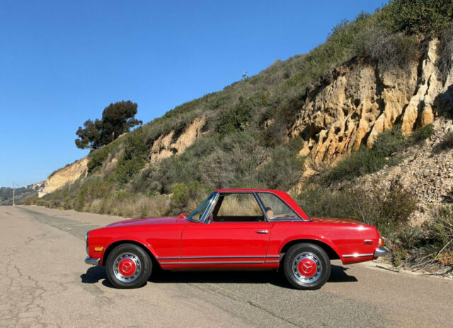 Mercedes-Benz SL-Class 1969 image number 0