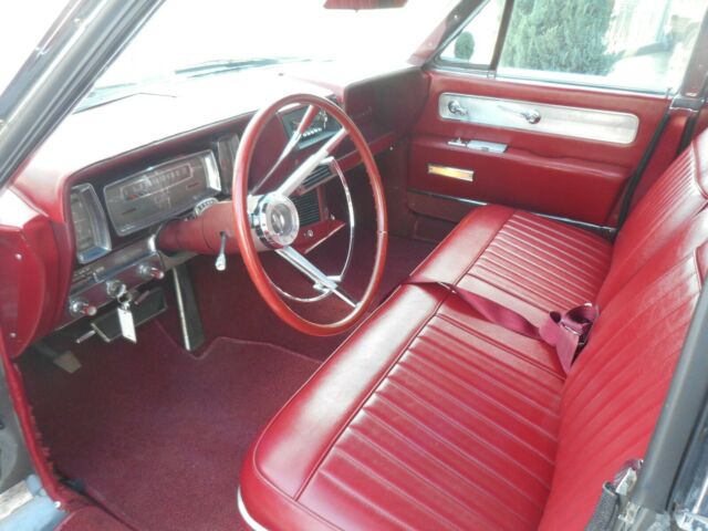 Lincoln Continental 1961 image number 4