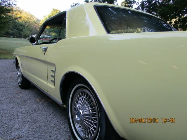 Ford Mustang 1966 image number 13