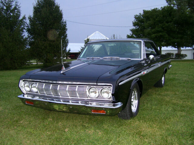 Plymouth Fury 1964 image number 1