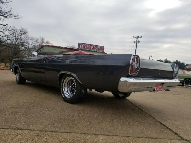 Ford Galaxie 1965 image number 21