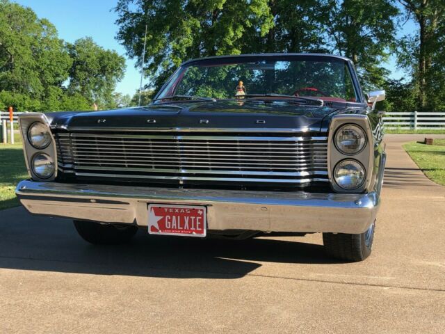 Ford Galaxie 1965 image number 27