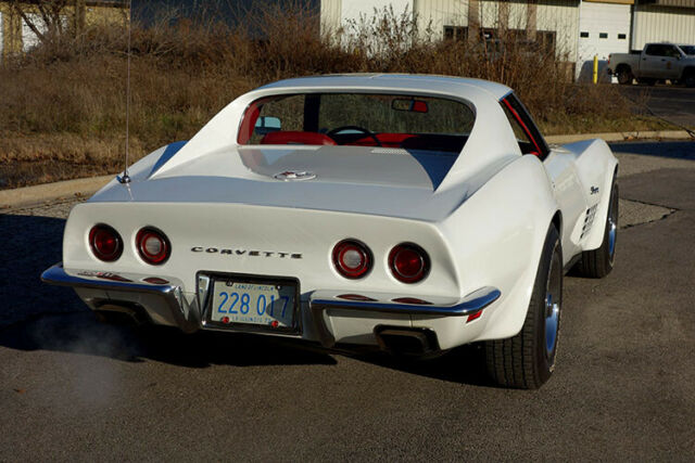 Chevrolet Corvette 1972 image number 2