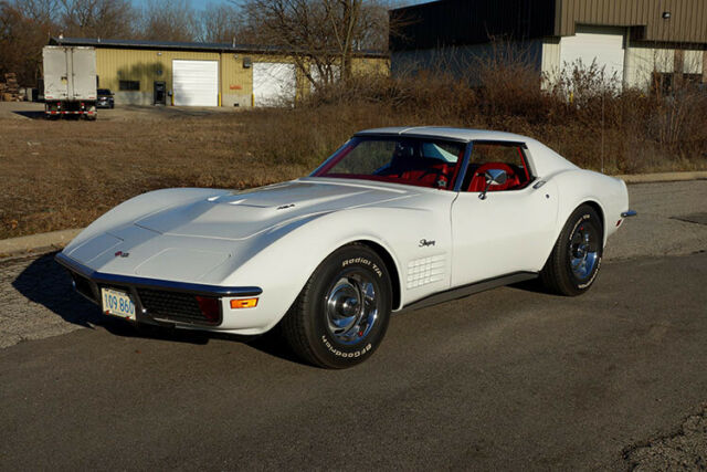 Chevrolet Corvette 1972 image number 27