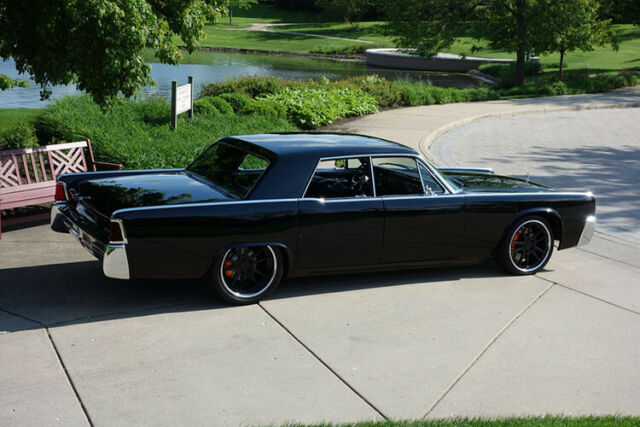 Lincoln Continental 1964 image number 2