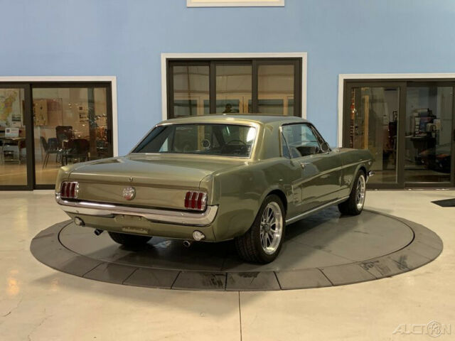 Ford Mustang 1966 image number 28