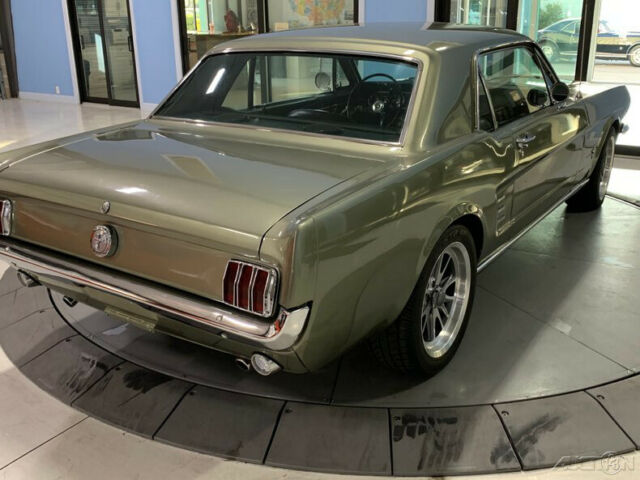 Ford Mustang 1966 image number 44