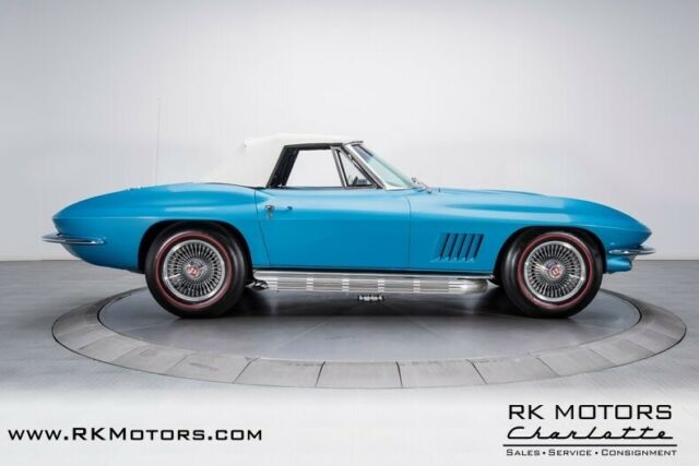 Chevrolet Corvette 1967 image number 14