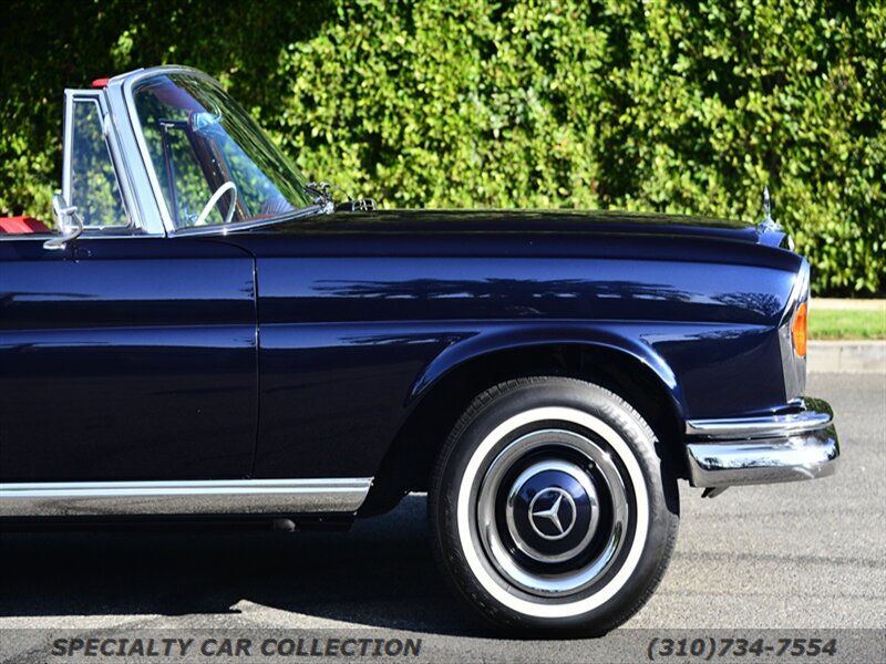 Mercedes-Benz 200-Series 1966 image number 33