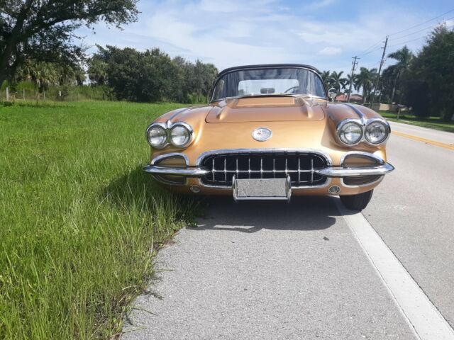 Chevrolet Corvette 1958 image number 17