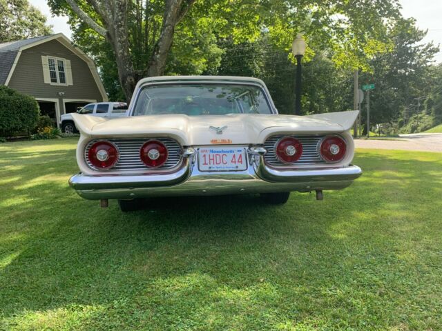 Ford Thunderbird 1959 image number 17