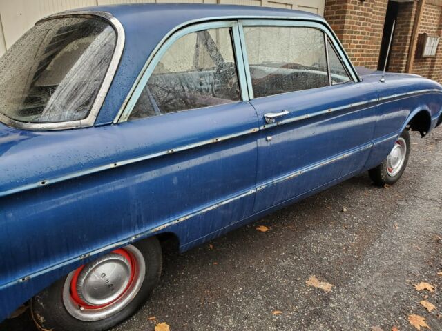 Ford Falcon 1961 image number 17