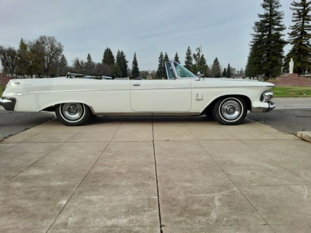 Chrysler Imperial 1963 image number 20