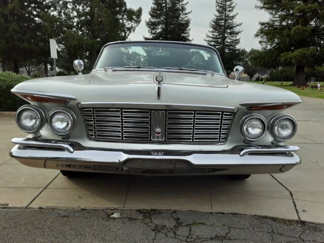 Chrysler Imperial 1963 image number 21