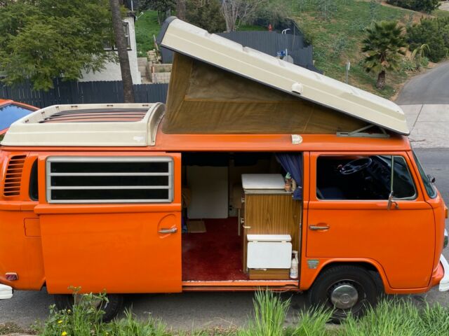 Volkswagen Bus/Vanagon 1973 image number 1