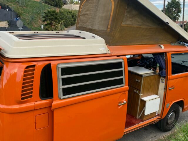 Volkswagen Bus/Vanagon 1973 image number 14