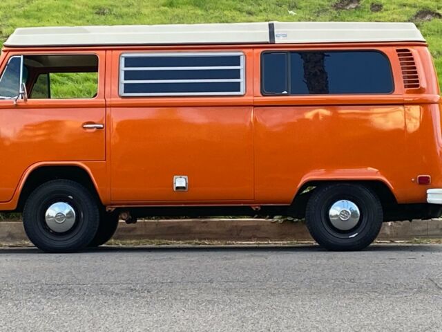 Volkswagen Bus/Vanagon 1973 image number 16