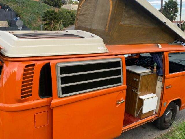 Volkswagen Bus/Vanagon 1973 image number 21