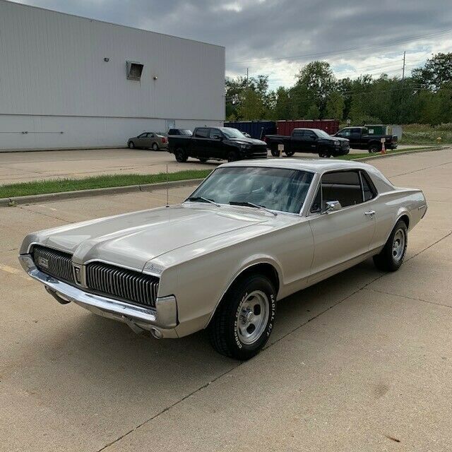 Mercury Cougar 1967 image number 12