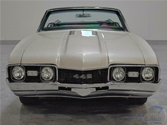 Oldsmobile Cutlass 1968 image number 2