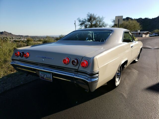 Chevrolet Impala 1965 image number 28