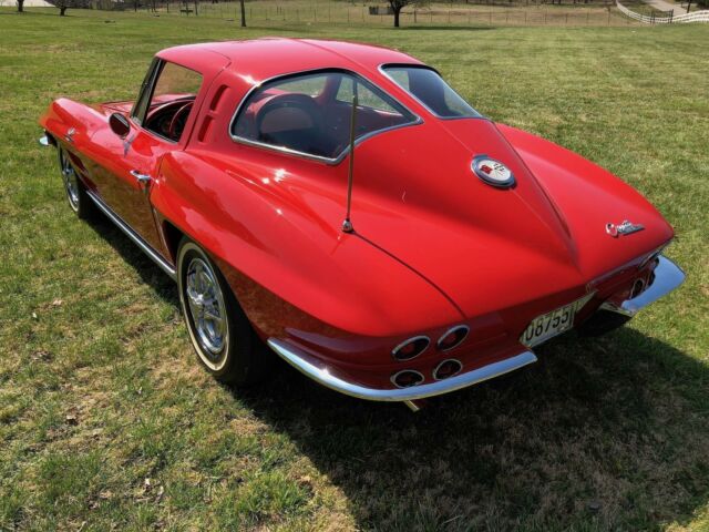 Chevrolet Corvette 1963 image number 34