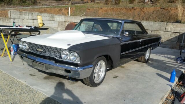 Ford Galaxie 1963 image number 1