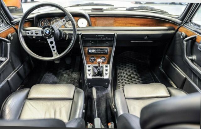 BMW 6-Series 1972 image number 11