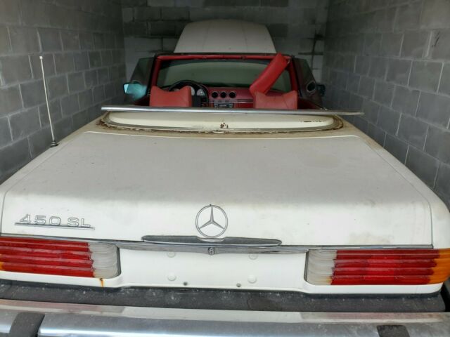 Mercedes-Benz SL-Class 1978 image number 0