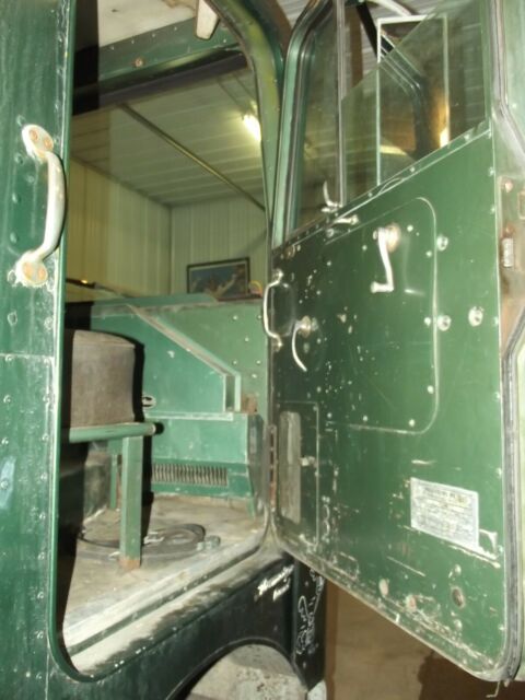 MackG-75LT cabover 1961 image number 22