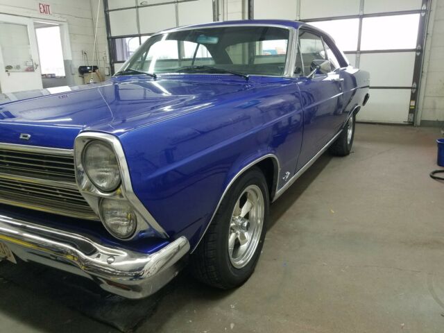 Ford Fairlane 1966 image number 24