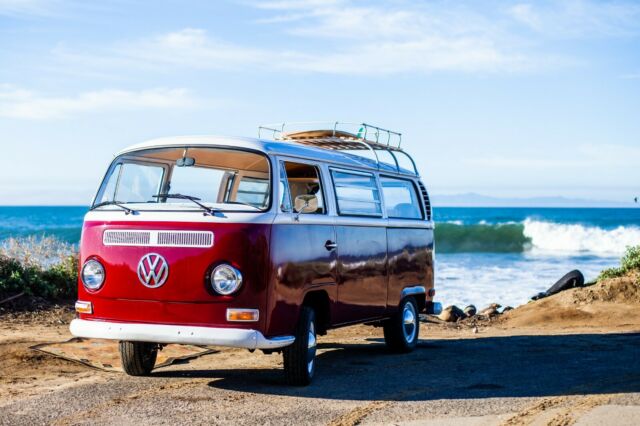 Volkswagen Bus/Vanagon 1971 image number 1