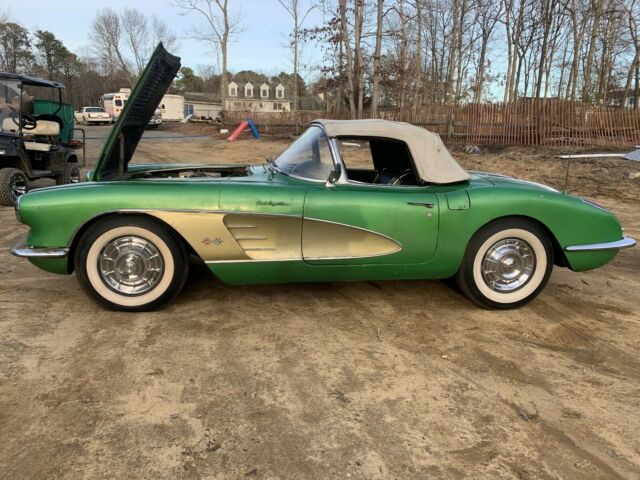 Chevrolet Corvette 1958 image number 32