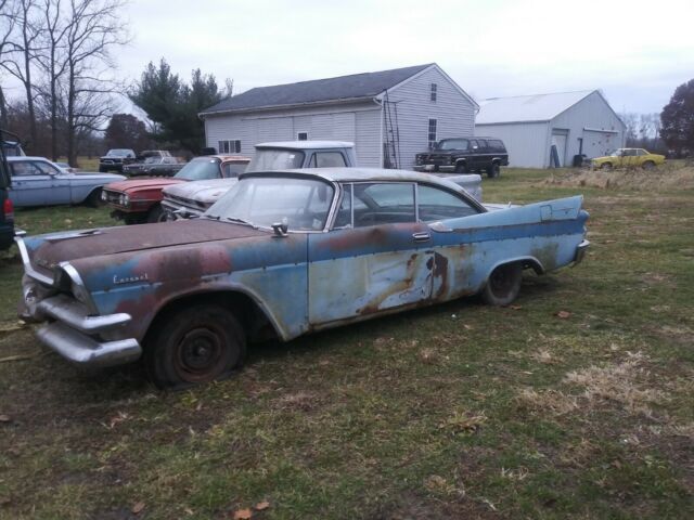 Dodge Coronet 1957 image number 10